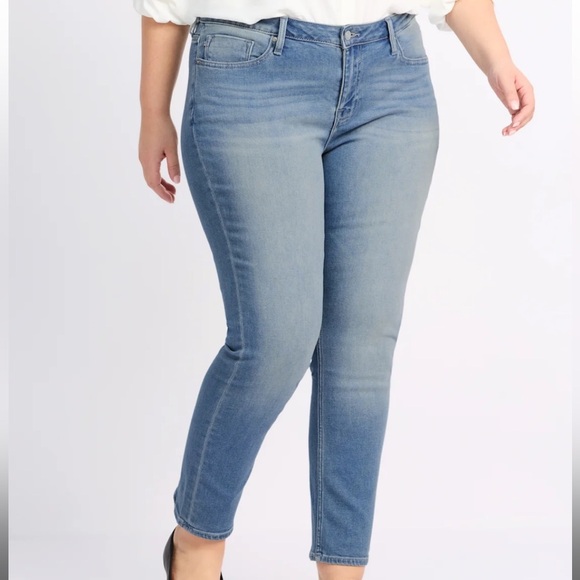 Vigoss Light Wash Marley Mid Rise Skinny Jean Size 24W - Picture 1 of 4